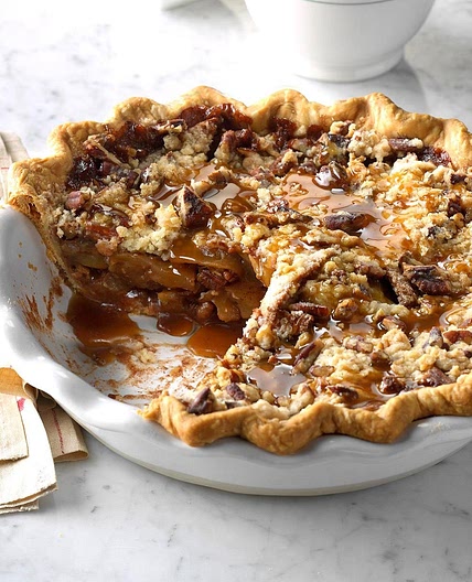 Caramel-Pecan Apple Pie