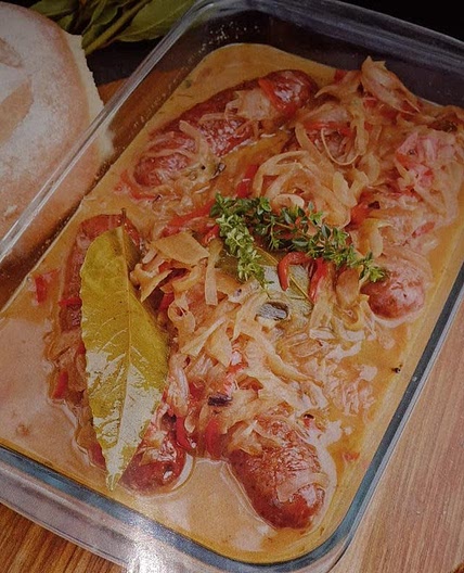 Chorizos a la cerveza o vino blanco