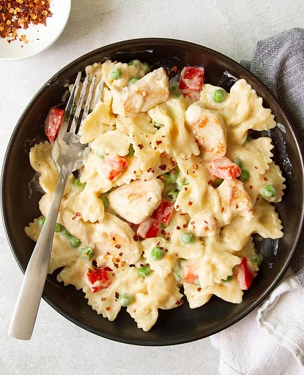 Chicken and Bows