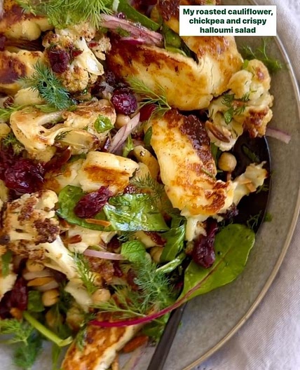 ROASTED CAULIFLOWER & CRISPY HALOUMI SALAD