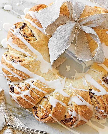 Chocolate Breakfast Wreath
