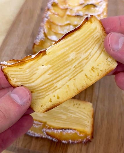 INVISIBILE APPLE CAKE
