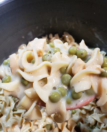 Creamy Chicken Noodle Pasta with Peas