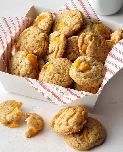 Summer Peach Cobbler Cookies