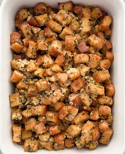 Old Fashioned Thanksgiving Dressing