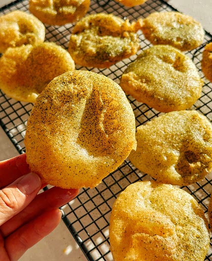 CRISPY BEER-BATTERED POTATO SCALLOPS with Seaweed & Matcha Dust
