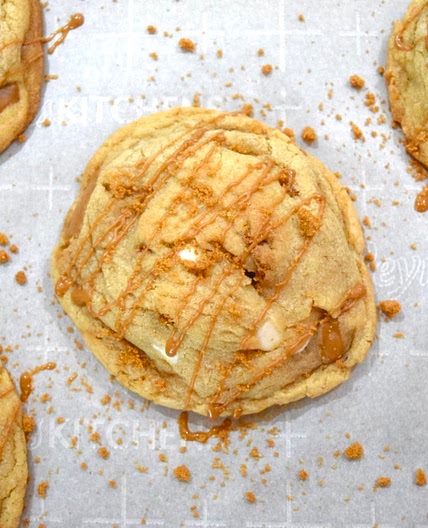 Biscoff Stuffed Cookies