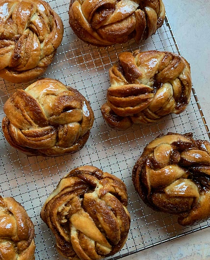 Cinnamon knots ❤️🎄