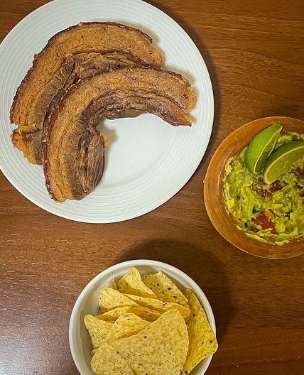 Chicharrones & Guacamole