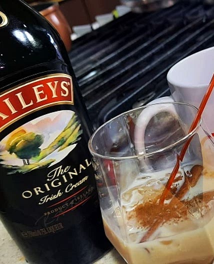 GINGER SPICED BAILEY’S MARTINI