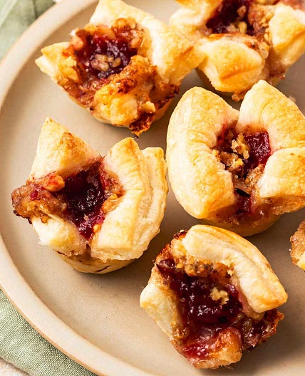 Cranberry Brie Bites