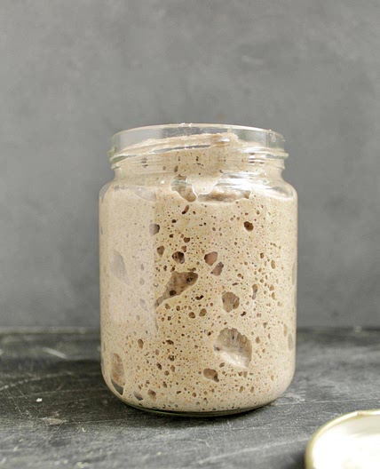 Sauerteigansatz