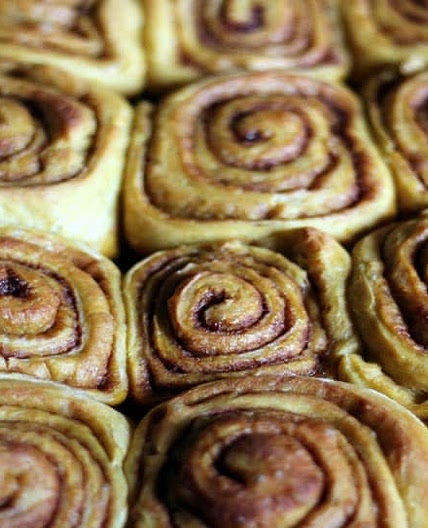 Pumpkin cinnamon buns w/ cream cheese frosting