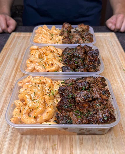 High protein garlic herb steak bites and Cajun Mac n cheese