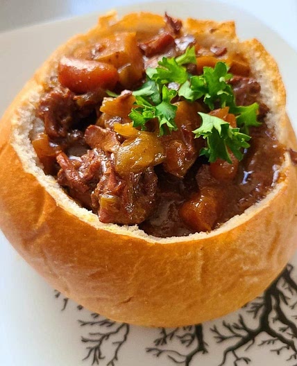 Bread bowl beef stew