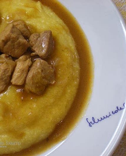 Gulasch tirolese