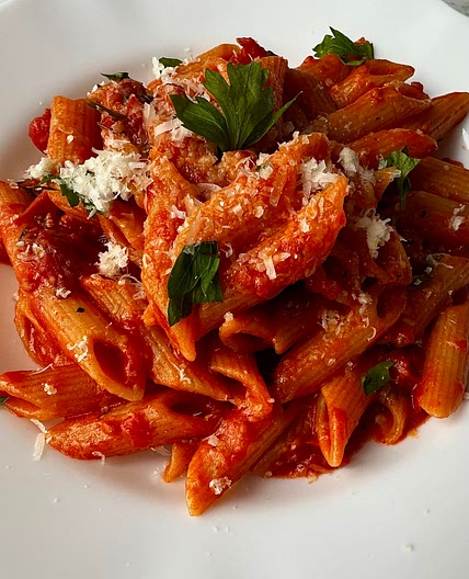 15 Minute Tomato Pasta 