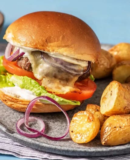 Ofen-Cheeseburger mit Drillingen