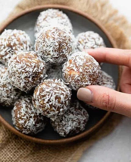 Coconut Date Balls