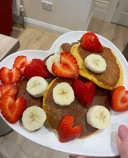 Apple & Almond Pancakes