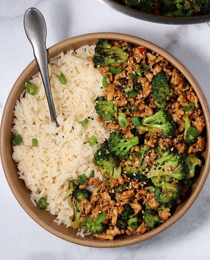 Honey Sriracha Ground Chicken and Broccoli