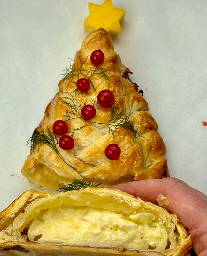 Baked Brie Christmas Tree 