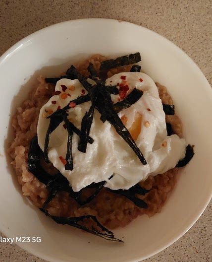 Savoury oatmeal
