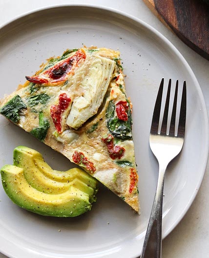 Breakfast Frittata with Spinach, Artichoke Hearts, and Sun-Dried Tomatoes