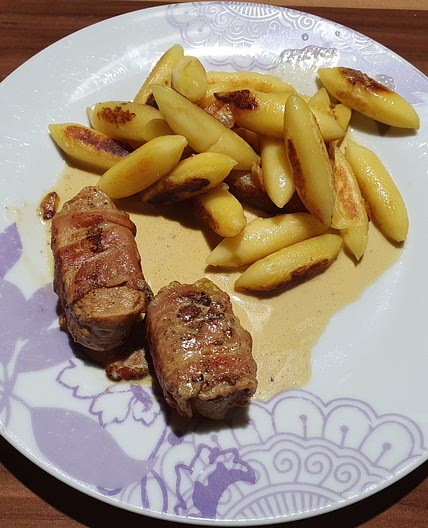 Medaillons mit Curry-Sahne-Sauce