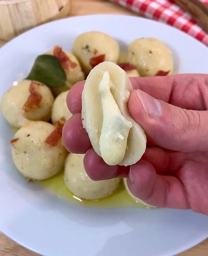 CHEESE STUFFED GNOCCHI