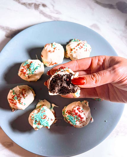 LAZY CHRISTMAS PRALINES