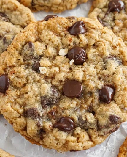 Oatmeal Chocolate Chip Cookies