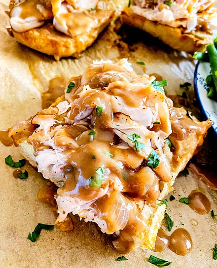 Broiled open-faced sandwich with turkey cold cuts