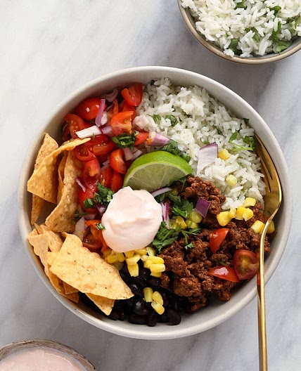 Taco bowl with beef