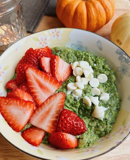 Matcha Oatmeal with White Chocolate + Marshmallow