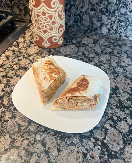 CHORIZO Y HUEVO BREAKFAST BURRITOS