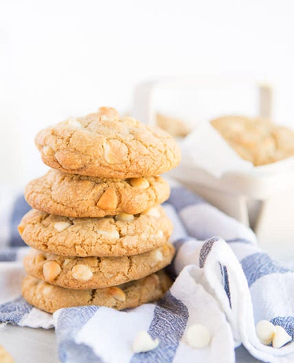 White Chocolate Macadamia Cookies