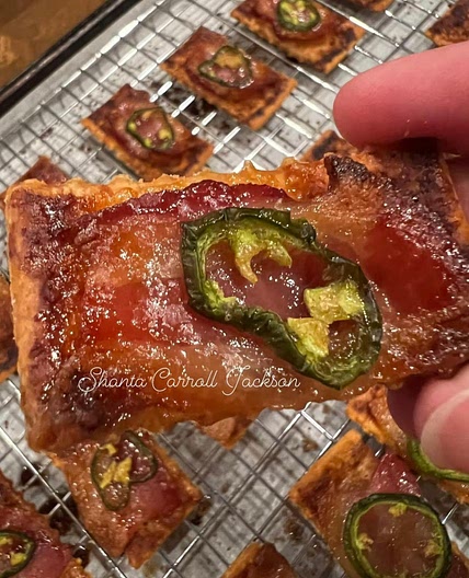 Candied Bacon Crackers 