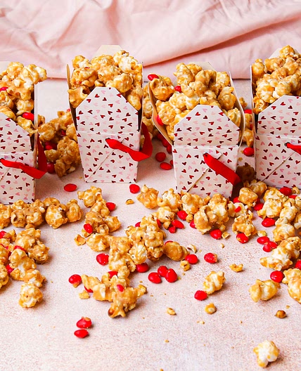Caramel and Cinnamon Heart Popcorn