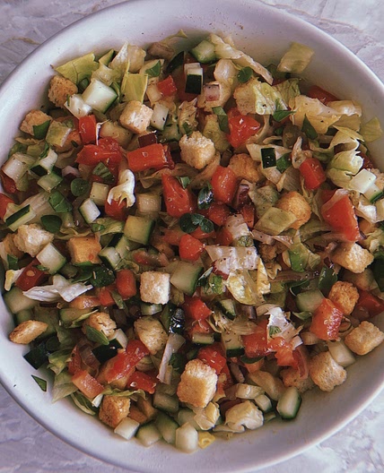 insalata sfiziosa con crostini