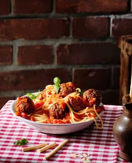 Spaghetti mit Hackbällchen