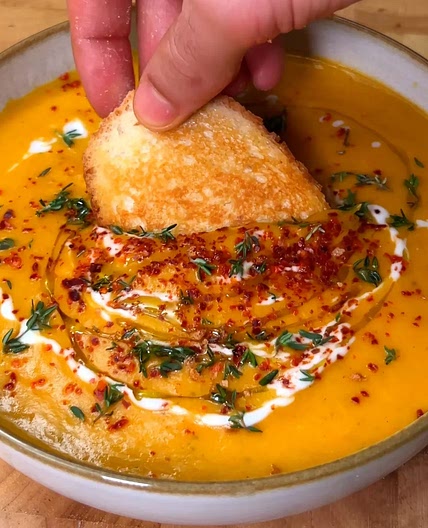 Sweet Potato and Carrot Soup with Coconut Milk