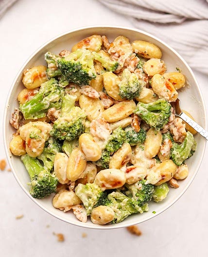 | Gnocchis brocolis, noix et crème de parmesan 🥦