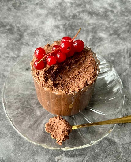 One ingredient Instant Chocolate Mousse 