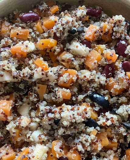 Salat sweet potato and quinoa 