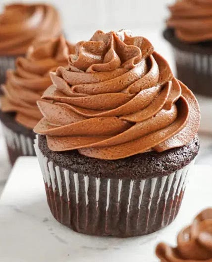 Easy Chocolate Cupcakes