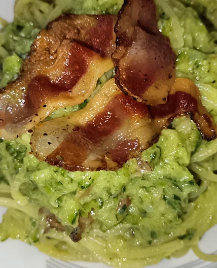 Pasta zucchine e guanciale