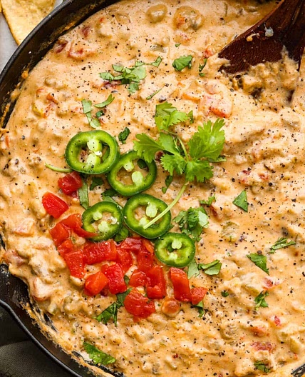  Cheesy Sausage Dip