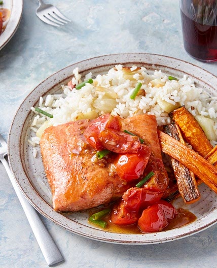 Seared Salmon & Tomato Fondue with Fennel Rice & Carrots