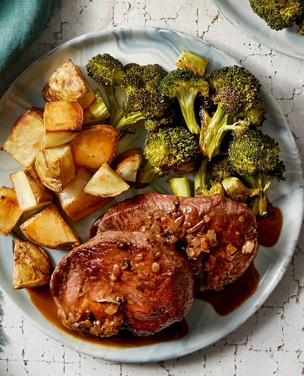 Seared Beef Medallions with Roasted Broccoli & Rosemary Pan Sauce